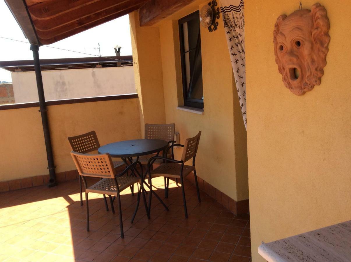 B&B Domus Candida Calatabiano Exteriör bild
